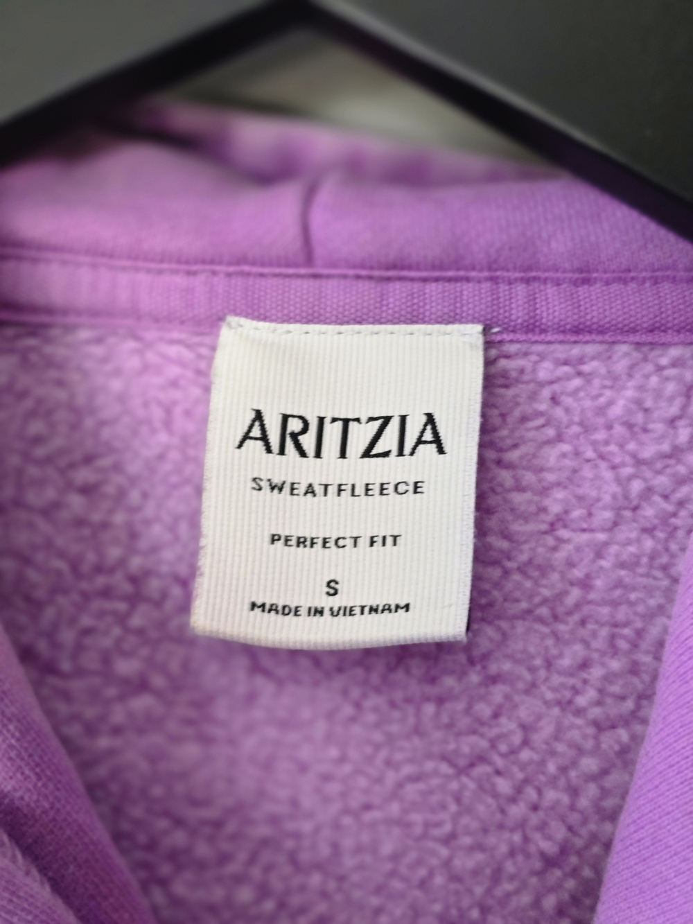 Cozy Sweatfleece 'Perfect Hoodie' from Aritzia In Size Small - Picture 4 of 5